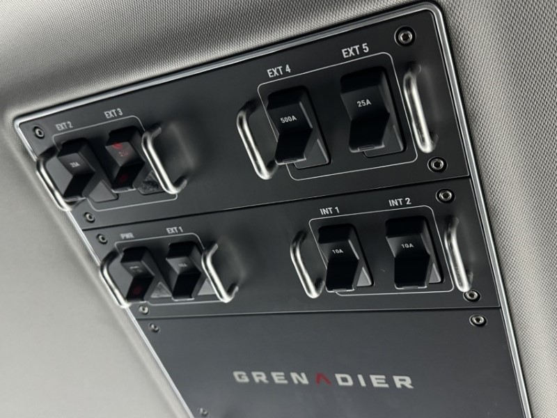 2023 (23) INEOS Commercials GRENADIER 3.0 TD Utility Auto [2 Seat] 5288491