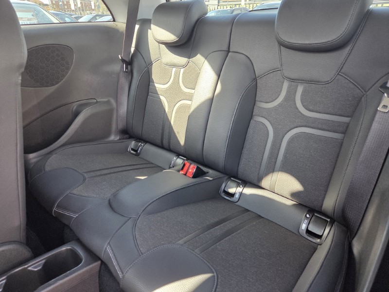 2017 (17) VAUXHALL ADAM 1.4i [100] Slam 3dr 5249063