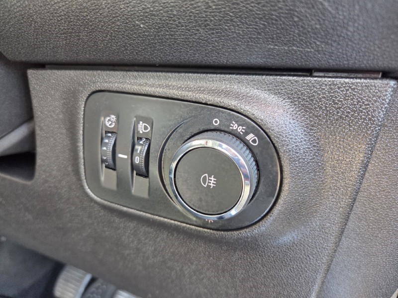 2017 (17) VAUXHALL ADAM 1.4i [100] Slam 3dr 5249071