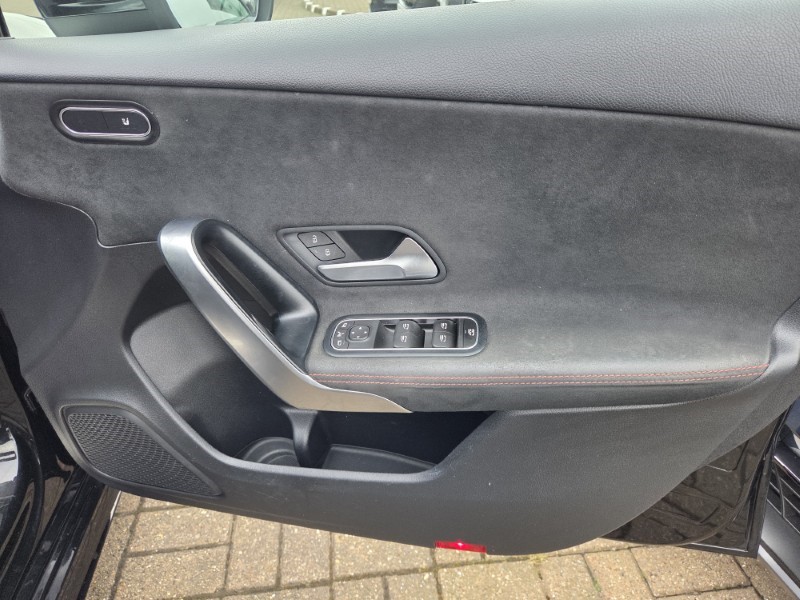 2020 (69) MERCEDES-BENZ A CLASS A200 AMG Line Executive 5dr Auto 5231973