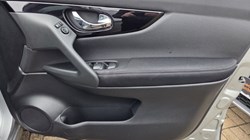 2017 (17) NISSAN QASHQAI 1.5 dCi N-Connecta 5dr 5257898