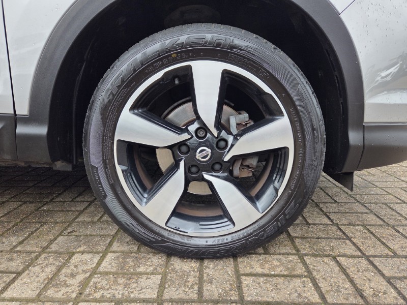 2017 (17) NISSAN QASHQAI 1.5 dCi N-Connecta 5dr 5257873