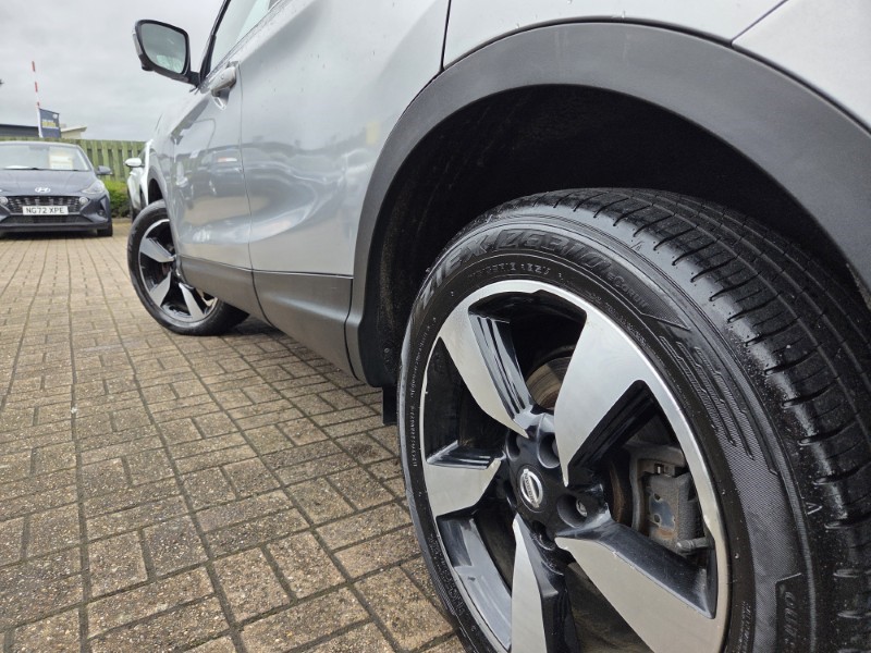 2017 (17) NISSAN QASHQAI 1.5 dCi N-Connecta 5dr 5257880