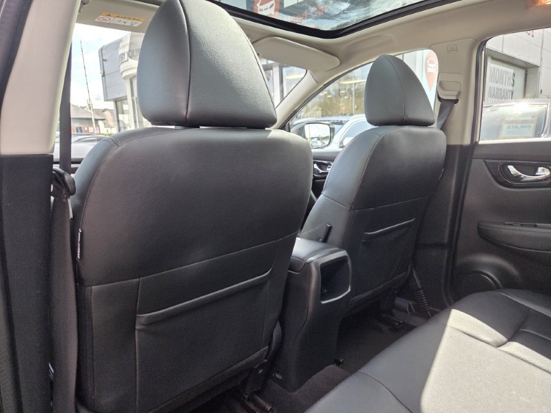 2017 (17) NISSAN QASHQAI 1.6 dCi Tekna 5dr Xtronic 5283035