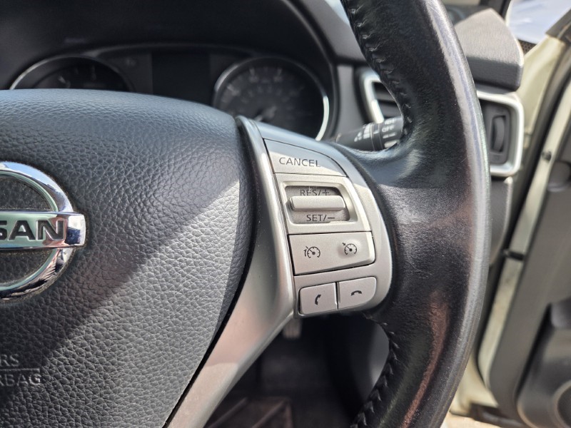 2017 (17) NISSAN QASHQAI 1.6 dCi Tekna 5dr Xtronic 5283048