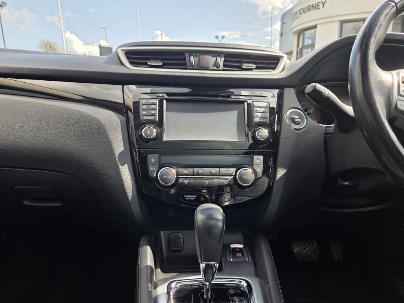 2017 (17) NISSAN QASHQAI 1.6 dCi Tekna 5dr Xtronic 5283039