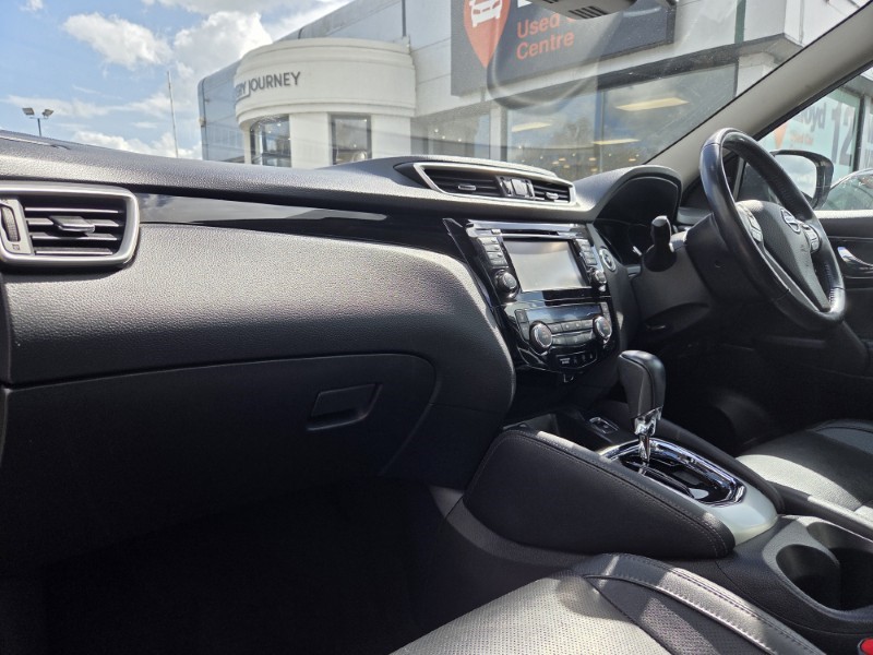 2017 (17) NISSAN QASHQAI 1.6 dCi Tekna 5dr Xtronic 5283041