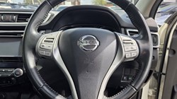 2017 (17) NISSAN QASHQAI 1.6 dCi Tekna 5dr Xtronic 5283049