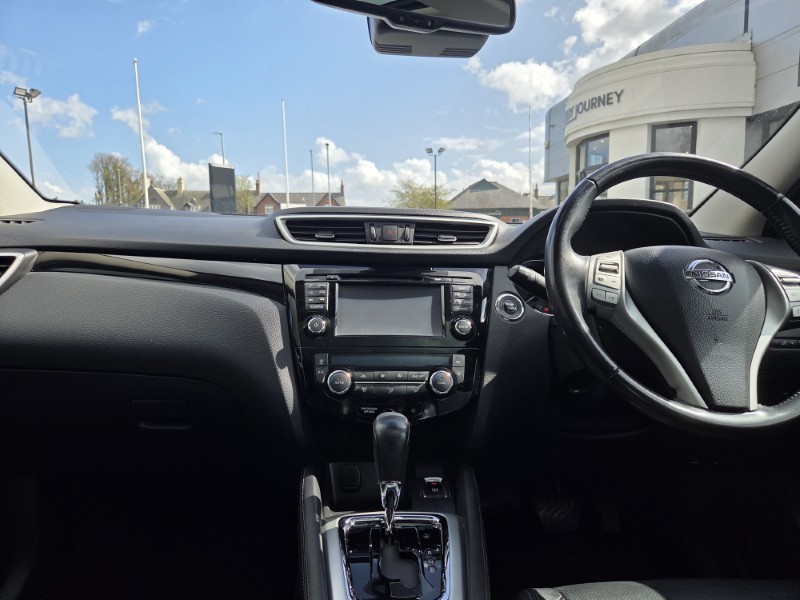 2017 (17) NISSAN QASHQAI 1.6 dCi Tekna 5dr Xtronic 5283037