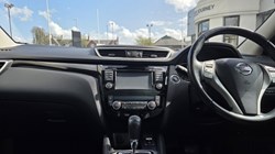 2017 (17) NISSAN QASHQAI 1.6 dCi Tekna 5dr Xtronic 5283037