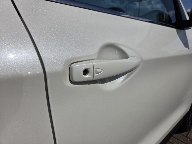 2017 (17) NISSAN QASHQAI 1.6 dCi Tekna 5dr Xtronic 5283044