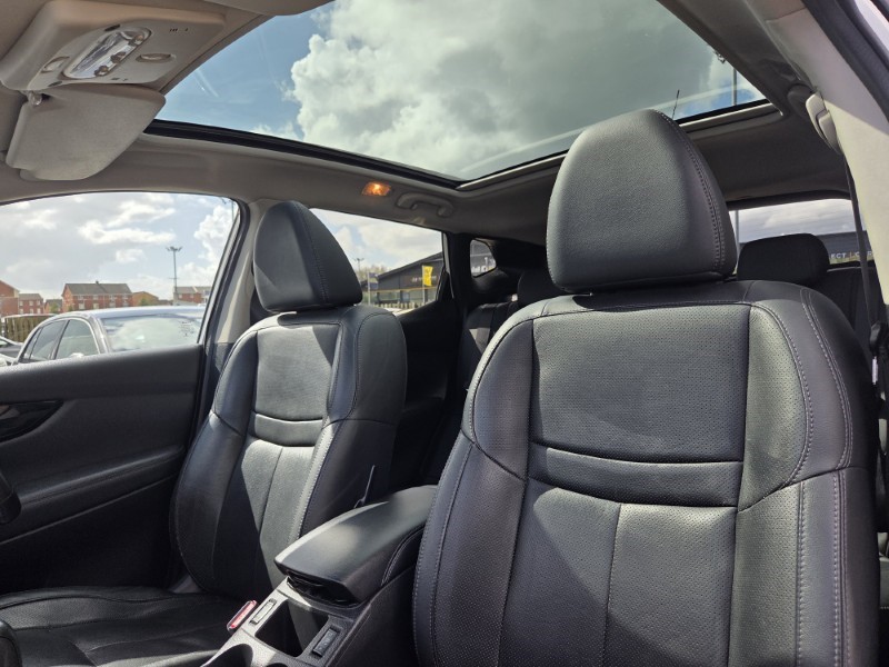 2017 (17) NISSAN QASHQAI 1.6 dCi Tekna 5dr Xtronic 5283043