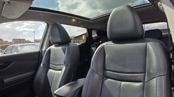 2017 (17) NISSAN QASHQAI 1.6 dCi Tekna 5dr Xtronic 5283043