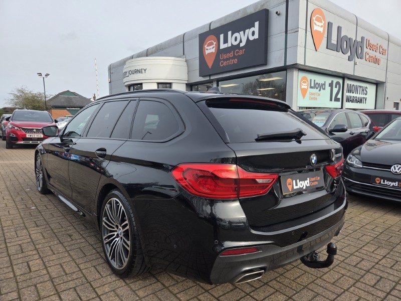 2020 (20) BMW 5 SERIES 520d M Sport 5dr Auto 5256016