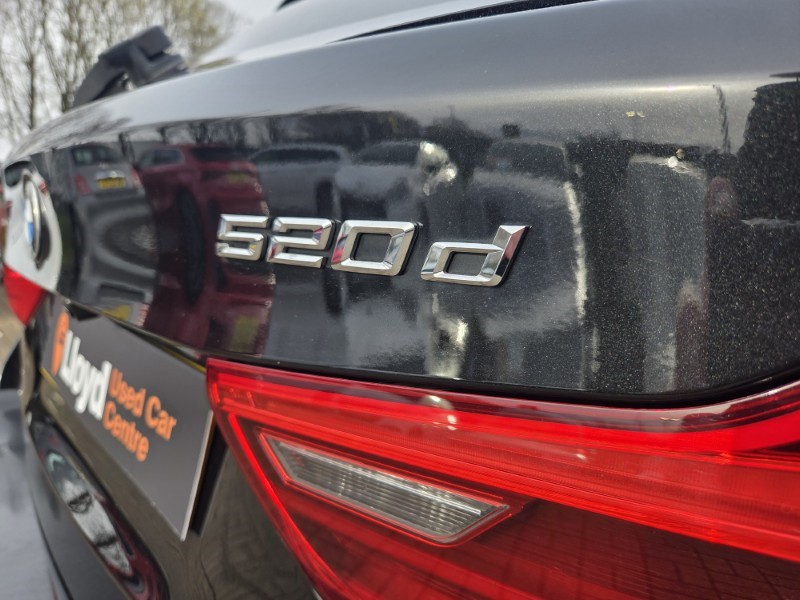 2020 (20) BMW 5 SERIES 520d M Sport 5dr Auto 5256035