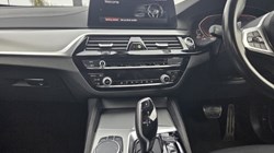 2020 (20) BMW 5 SERIES 520d M Sport 5dr Auto 5256027