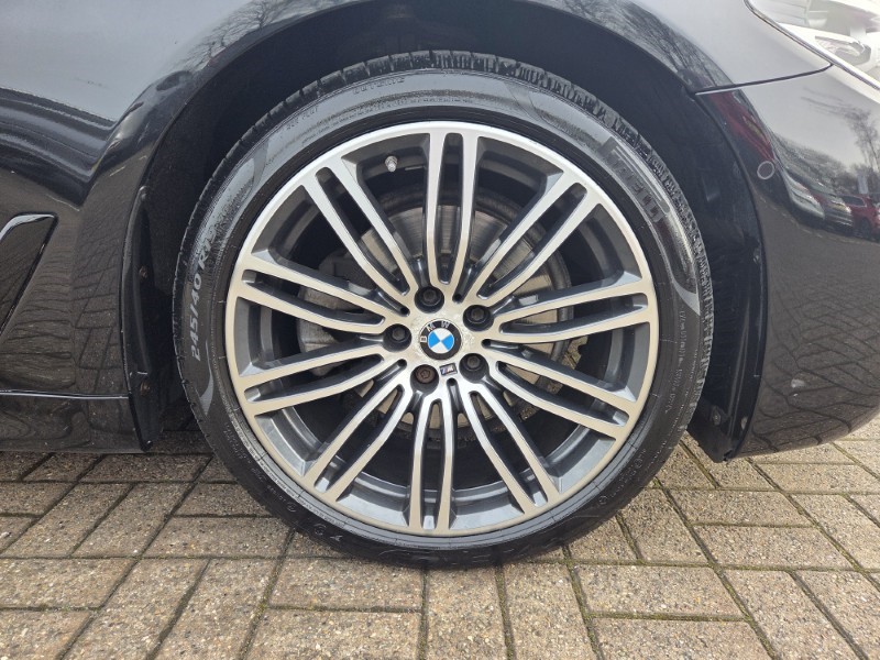 2020 (20) BMW 5 SERIES 520d M Sport 5dr Auto 5256008