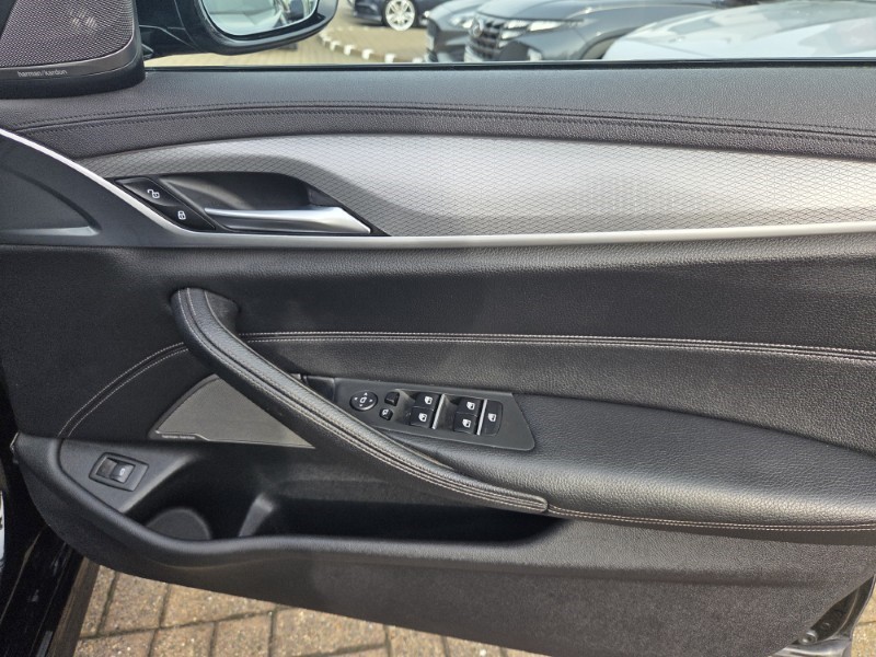 2020 (20) BMW 5 SERIES 520d M Sport 5dr Auto 5256031