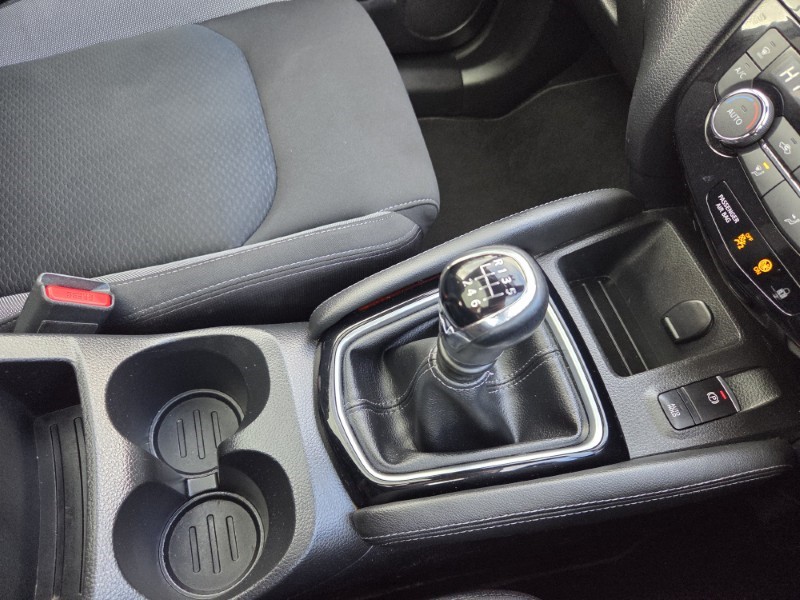 2018 (68) NISSAN QASHQAI 1.2 DiG-T N-Connecta 5dr 5236097