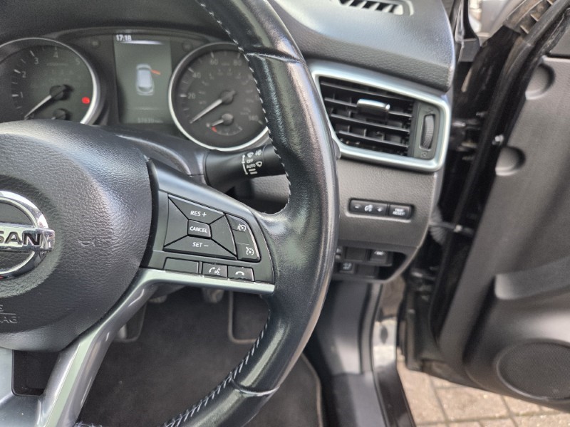2018 (68) NISSAN QASHQAI 1.2 DiG-T N-Connecta 5dr 5236095