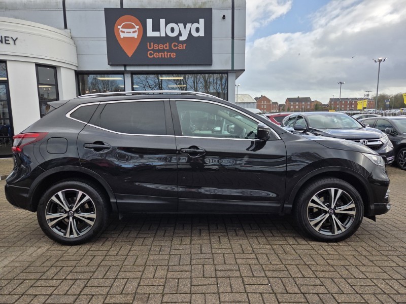 2018 (68) NISSAN QASHQAI 1.2 DiG-T N-Connecta 5dr 5236069