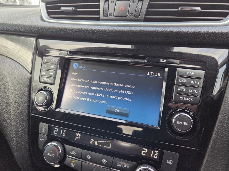 2018 (68) NISSAN QASHQAI 1.2 DiG-T N-Connecta 5dr 5236101