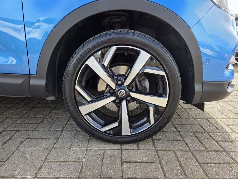 2019 (69) NISSAN QASHQAI 1.3 DiG-T Tekna 5dr 5248182