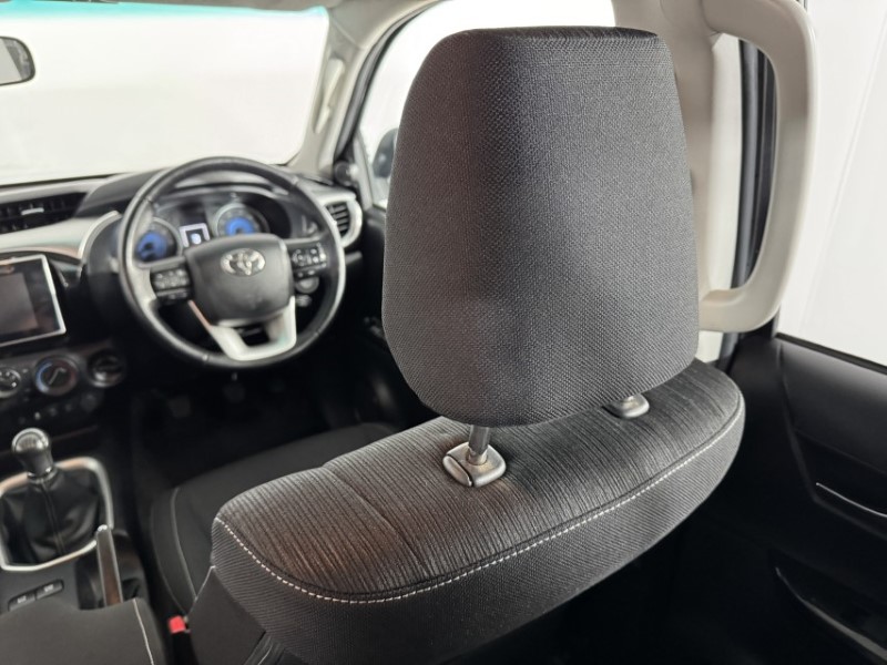 2020 (70) TOYOTA COMMERCIAL HILUX Icon D/Cab Pick Up 2.4 D-4D 5257667