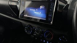 2020 (70) TOYOTA COMMERCIAL HILUX Icon D/Cab Pick Up 2.4 D-4D 5257642