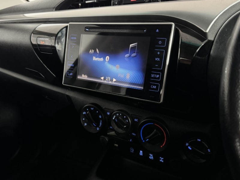 2020 (70) TOYOTA COMMERCIAL HILUX Icon D/Cab Pick Up 2.4 D-4D 5257640