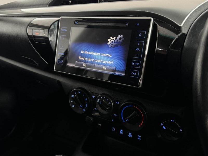 2020 (70) TOYOTA COMMERCIAL HILUX Icon D/Cab Pick Up 2.4 D-4D 5257641