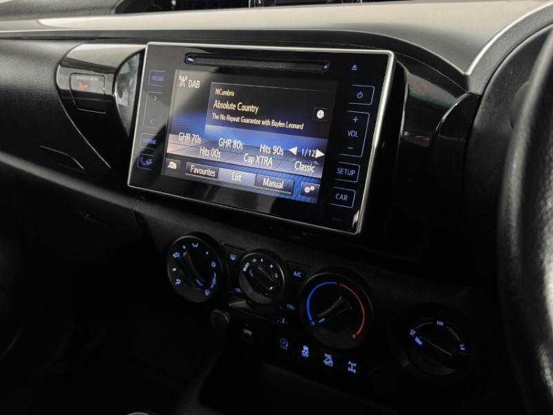 2020 (70) TOYOTA COMMERCIAL HILUX Icon D/Cab Pick Up 2.4 D-4D 5257638