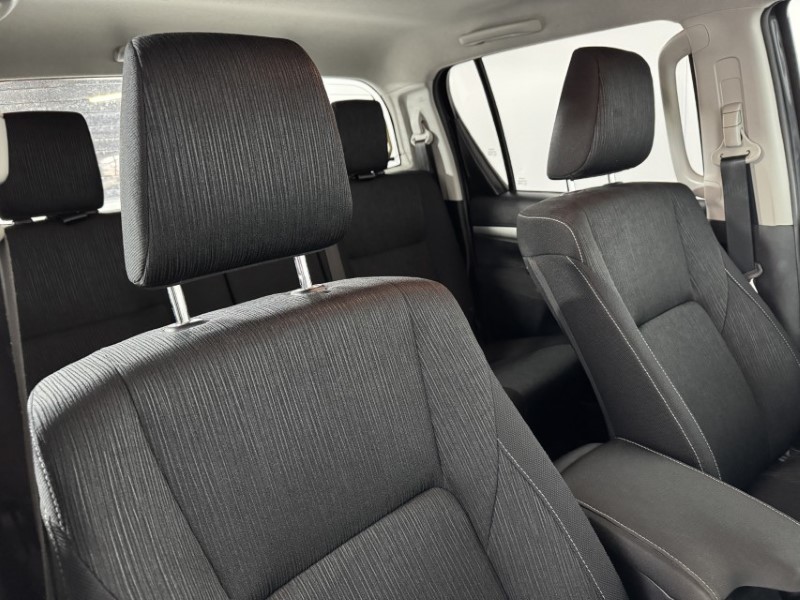 2020 (70) TOYOTA COMMERCIAL HILUX Icon D/Cab Pick Up 2.4 D-4D 5257645