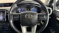 2020 (70) TOYOTA COMMERCIAL HILUX Icon D/Cab Pick Up 2.4 D-4D 5257631