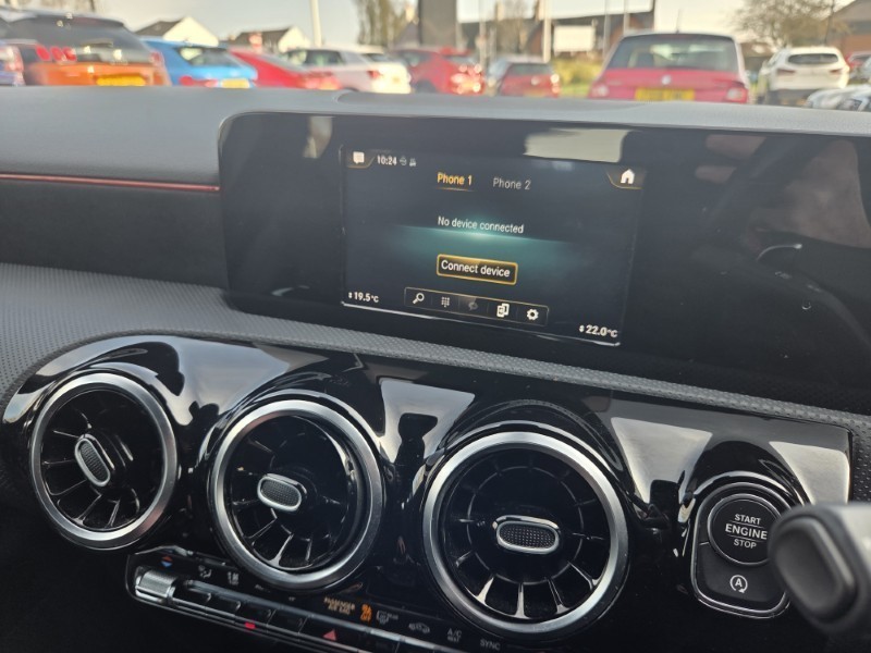 2019 (19) MERCEDES-BENZ A CLASS A200 AMG Line 5dr Auto 5249398