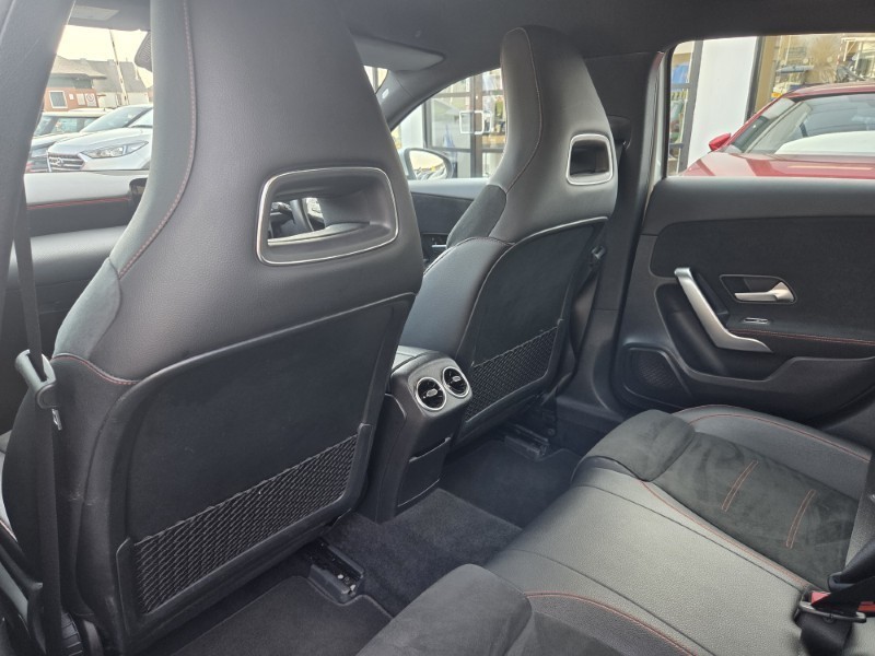 2019 (19) MERCEDES-BENZ A CLASS A200 AMG Line 5dr Auto 5249384