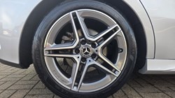 2019 (19) MERCEDES-BENZ A CLASS A200 AMG Line 5dr Auto 5249370