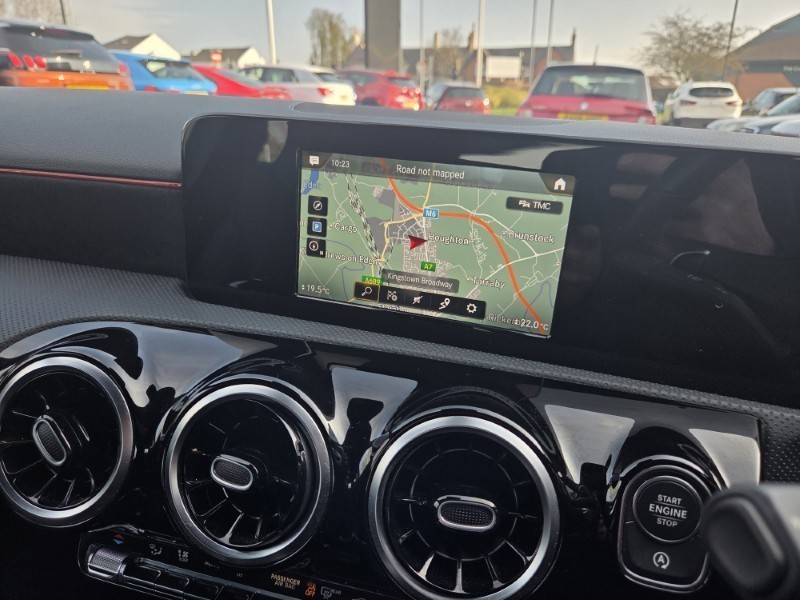 2019 (19) MERCEDES-BENZ A CLASS A200 AMG Line 5dr Auto 5249395