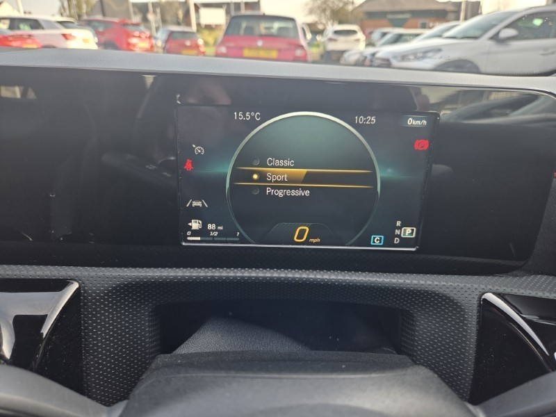 2019 (19) MERCEDES-BENZ A CLASS A200 AMG Line 5dr Auto 5249403