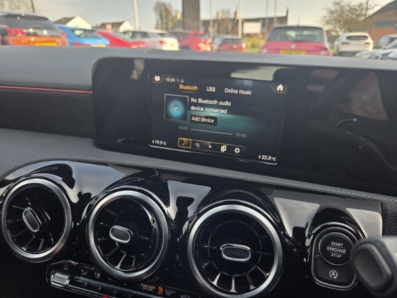 2019 (19) MERCEDES-BENZ A CLASS A200 AMG Line 5dr Auto 5249397