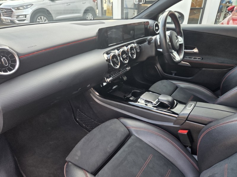 2019 (19) MERCEDES-BENZ A CLASS A200 AMG Line 5dr Auto 5249387