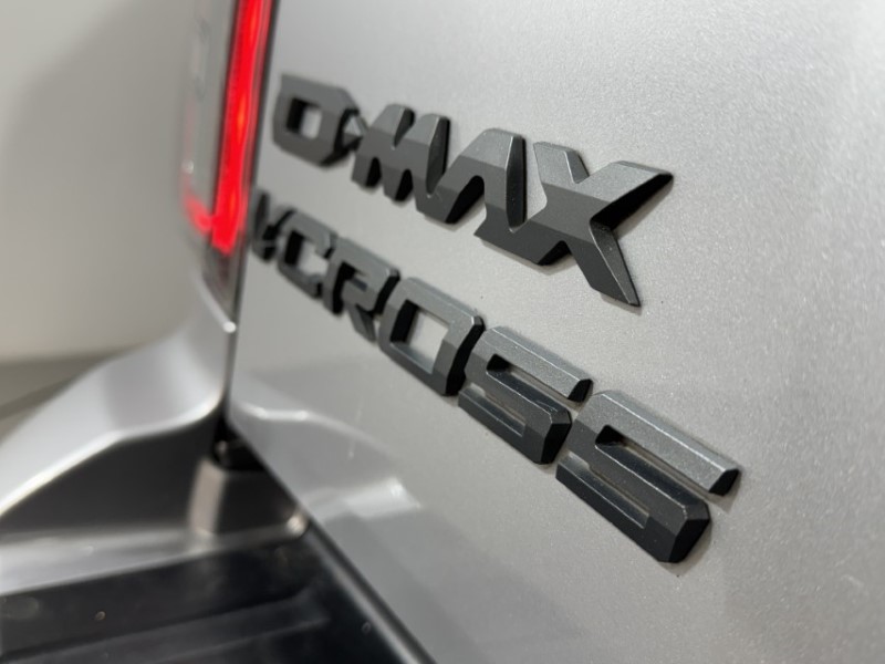 2023 (23) ISUZU COMMERCIAL D-MAX 1.9 V-Cross Double Cab 4x4 Auto 5249803