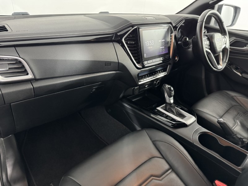 2023 (23) ISUZU COMMERCIAL D-MAX 1.9 V-Cross Double Cab 4x4 Auto 5249824