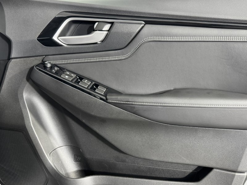 2023 (23) ISUZU COMMERCIAL D-MAX 1.9 V-Cross Double Cab 4x4 Auto 5249796