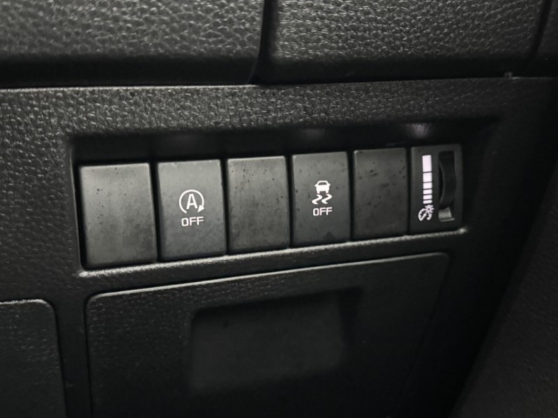 2023 (23) ISUZU COMMERCIAL D-MAX 1.9 V-Cross Double Cab 4x4 Auto 5249779