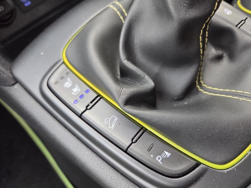 2019 (19) HYUNDAI KONA 1.0T GDi Blue Drive Premium SE 5dr 5263739