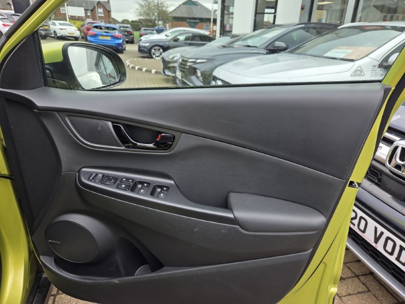 2019 (19) HYUNDAI KONA 1.0T GDi Blue Drive Premium SE 5dr 5263732