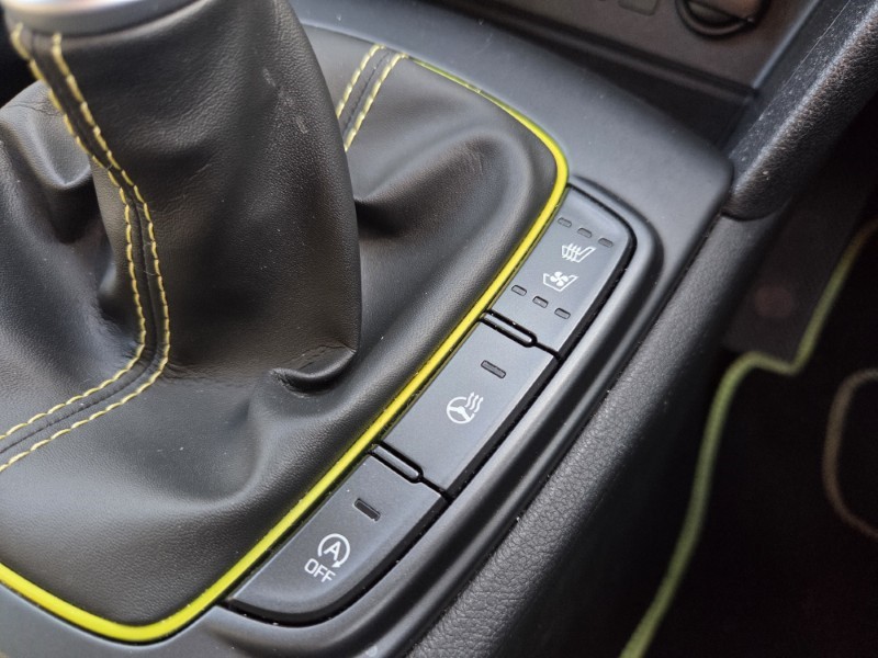 2019 (19) HYUNDAI KONA 1.0T GDi Blue Drive Premium SE 5dr 5263756