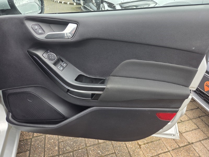 2019 (69) FORD FIESTA 1.1 Zetec 5dr 5271399