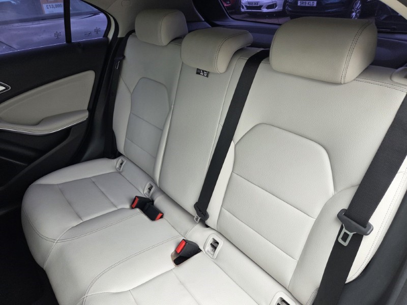 2016 (66) MERCEDES-BENZ A CLASS A180d Sport 5dr Auto 5257942